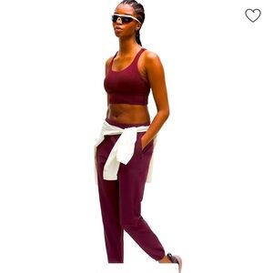 Adapted Stated Joggers-lined